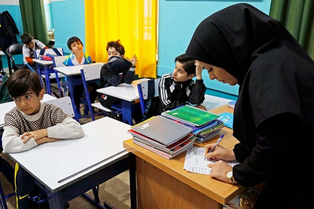 آزمون اعزام به خارج معلمان