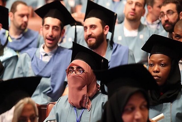 شرایط اتباع خارجی برای شرکت در آزمون دکتری