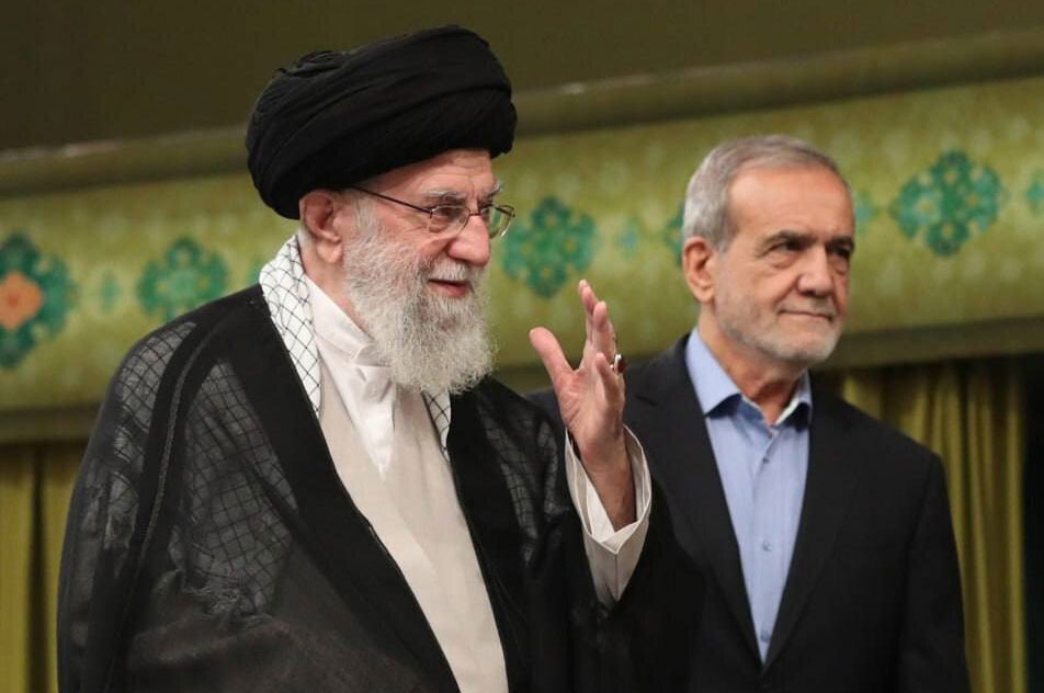 خامنه ای و پزشکیان
